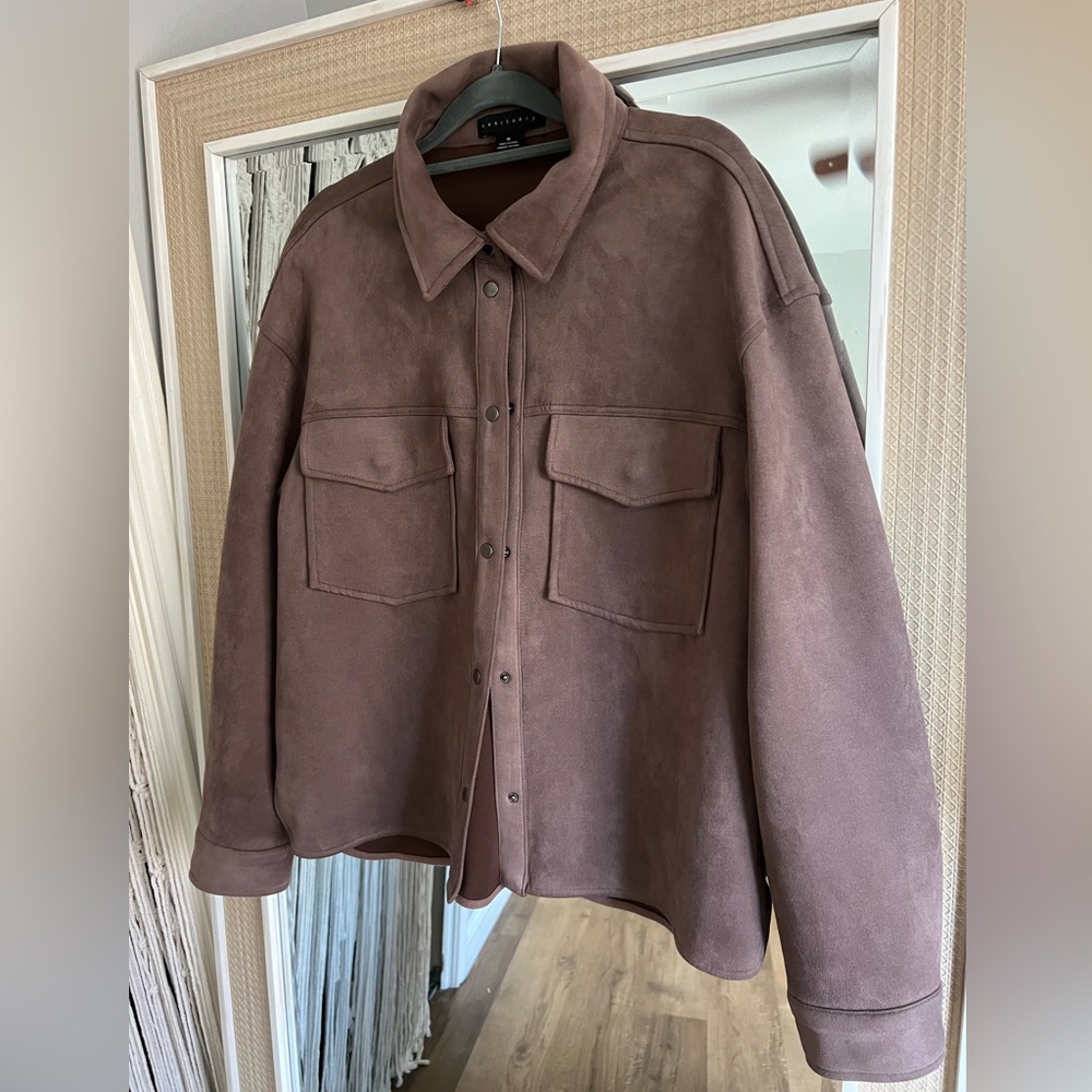 Women’s suede like light weight jacket / shacket